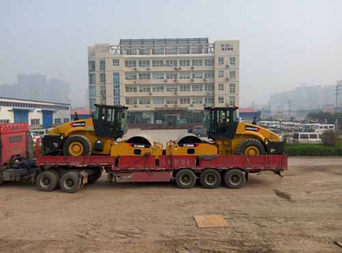 开云机械喜成交2台单钢轮压路机