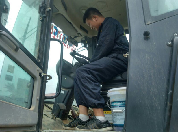 徐工道路服务检车车辆制动系统